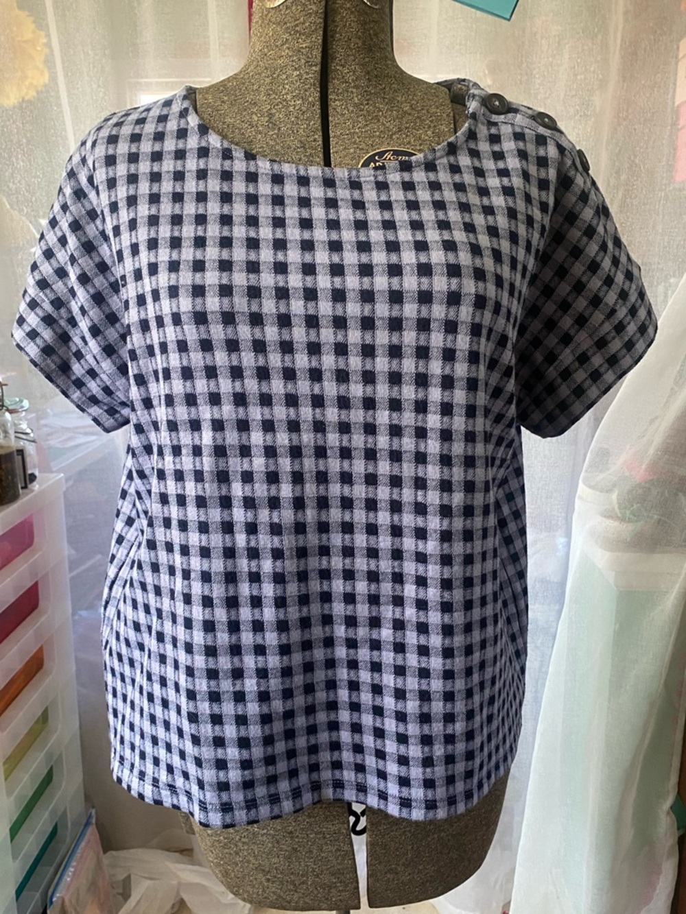 Madewell Gray and Black Gingham Short Sleeve Shoulder Button Boxy Tee Size L